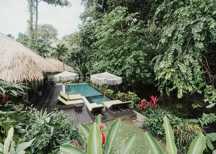 Maylie Bali & 4*