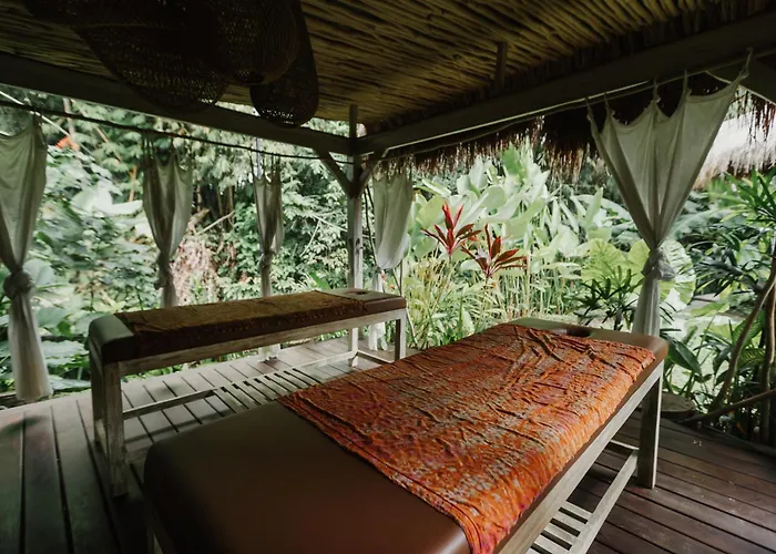 Maylie Bali & Gasthuis 4*